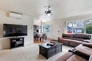 16551 SW 10th St, Sherwood, OR 97140 - Photo 8