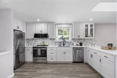 8407 N Hartman St, Portland, OR 97203 - Photo 4