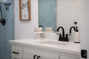 8407 N Hartman St, Portland, OR 97203 - Photo 30