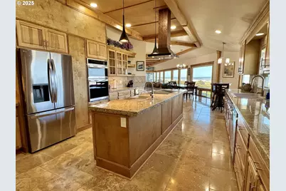 94098 Rubys Way, Gold Beach, OR 97444 - Photo 14