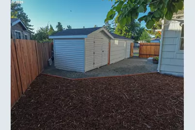 1879 G St, Springfield, OR 97477 - Photo 26