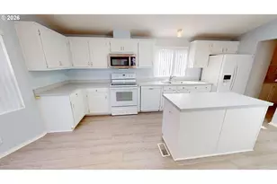 870 Hassett St, Brookings, OR 97415 - Photo 10