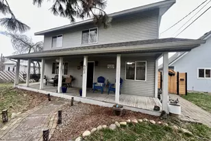 603 3rd St, La Grande, OR 97850 - Photo 1