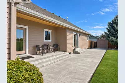 10301 Leonard Ln, Island City, OR 97850 - Photo 34