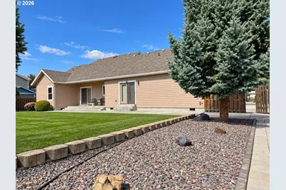 10301 Leonard Ln, Island City, OR 97850 - Photo 32