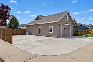10301 Leonard Ln, Island City, OR 97850 - Photo 6