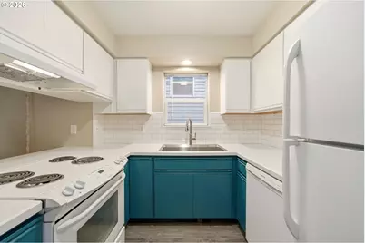 622 NW Hill St, Camas, WA 98607 - Photo 8