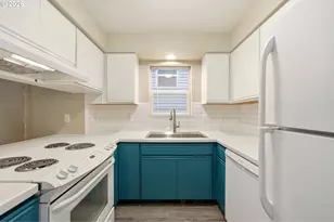 622 NW Hill St, Camas, WA 98607 - Photo 8