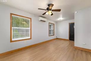 114 S John Adams St, Oregon City, OR 97045 - Photo 8