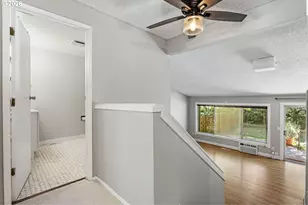 6837 NE Claremont Ave, Portland, OR 97211 - Photo 22