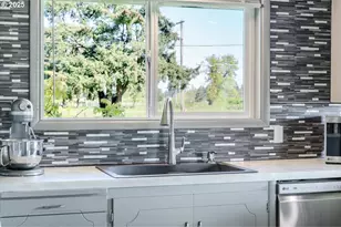 8668 Stayton Rd SE, Turner, OR 97392 - Photo 10