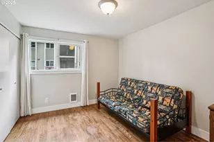 6610 SW Terri Ct, Portland, OR 97225 - Photo 16