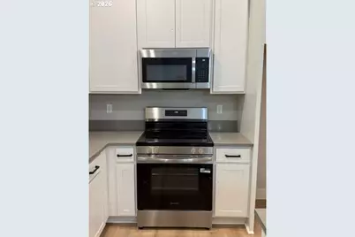 2240 NE 207th Pl, Fairview, OR 97024 - Photo 6