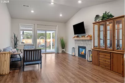 16610 Pine Creek Dr, La Pine, OR 97739 - Photo 4