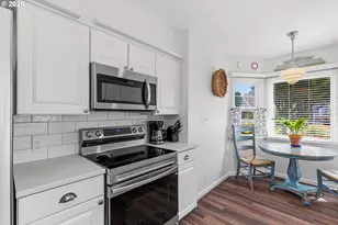 1831 NE 61st Ave, Portland, OR 97213 - Photo 10