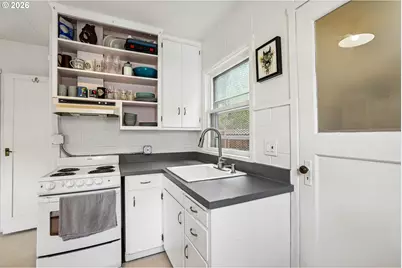 5105 NE 91st Ave, Portland, OR 97220 - Photo 14