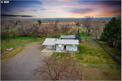 33037 W Spearman Rd, Hermiston, OR 97838 - Photo 1
