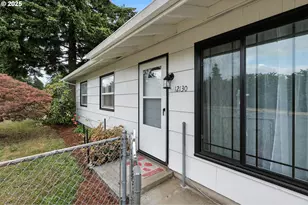 12130 SE Reedway St, Portland, OR 97266 - Photo 1