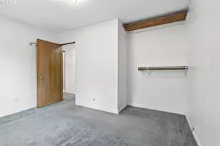 12130 SE Reedway St, Portland, OR 97266 - Photo 12