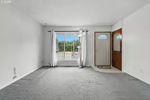 12130 SE Reedway St, Portland, OR 97266 - Photo 8