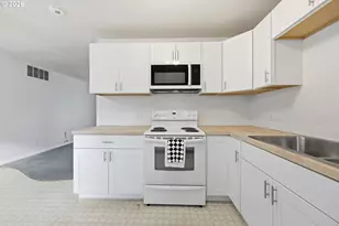 12130 SE Reedway St, Portland, OR 97266 - Photo 6