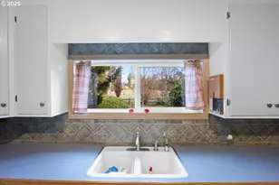 939 Buckhorn Rd, Roseburg, OR 97470 - Photo 10