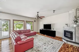 9631 SE Clatsop St, Portland, OR 97266 - Photo 10