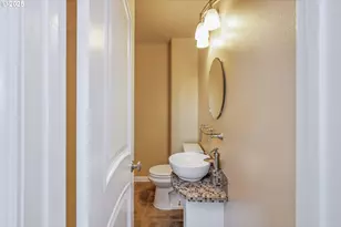 9631 SE Clatsop St, Portland, OR 97266 - Photo 38