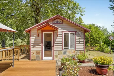 9631 SE Clatsop St, Portland, OR 97266 - Photo 42