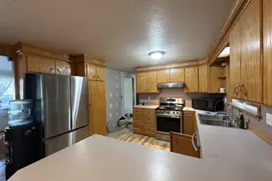 260 N 13th Ave, Elgin, OR 97827 - Photo 4