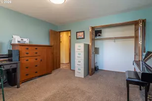 890 W Hickory St, Roseburg, OR 97471 - Photo 22