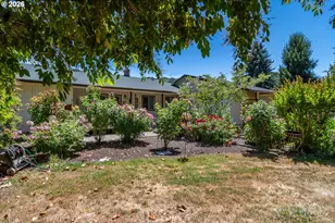 890 W Hickory St, Roseburg, OR 97471 - Photo 36