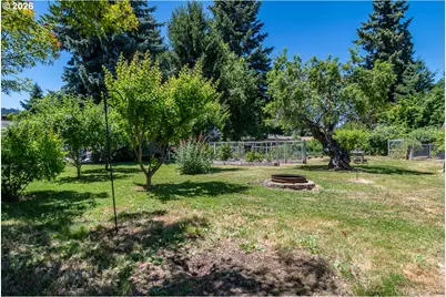 890 W Hickory St, Roseburg, OR 97471 - Photo 44