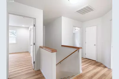 21754 NE Couch Ct, Gresham, OR 97030 - Photo 16