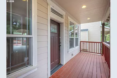 21754 NE Couch Ct, Gresham, OR 97030 - Photo 2