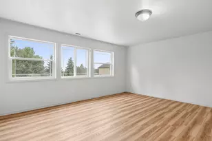 21754 NE Couch Ct, Gresham, OR 97030 - Photo 24