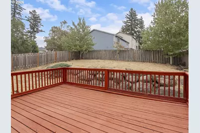 21754 NE Couch Ct, Gresham, OR 97030 - Photo 26