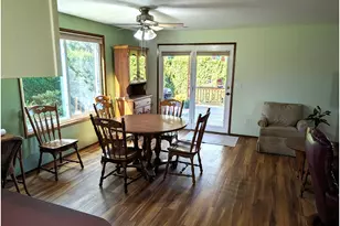5440 J St, Springfield, OR 97478 - Photo 4