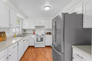 963 NW 2nd Ave, Hillsboro, OR 97124 - Photo 12