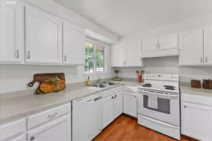 963 NW 2nd Ave, Hillsboro, OR 97124 - Photo 14