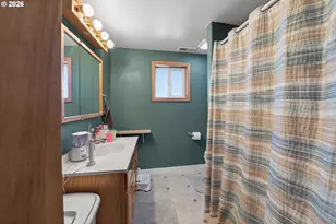 301 Winery Ln, Roseburg, OR 97471 - Photo 28