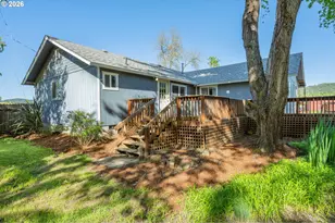 301 Winery Ln, Roseburg, OR 97471 - Photo 4