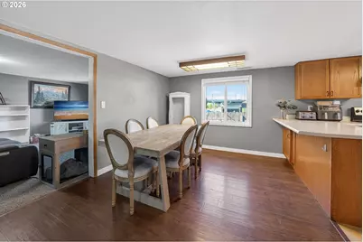 301 Winery Ln, Roseburg, OR 97471 - Photo 8