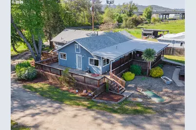 301 Winery Ln, Roseburg, OR 97471 - Photo 32