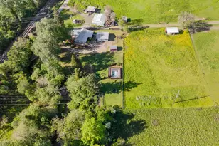 301 Winery Ln, Roseburg, OR 97471 - Photo 46