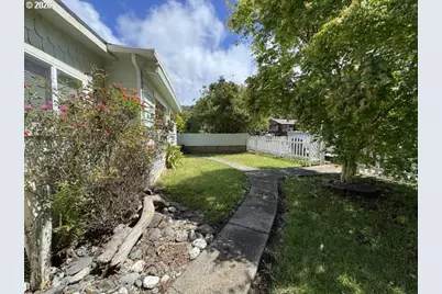16091 Kings Way, Brookings, OR 97415 - Photo 4