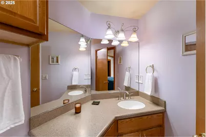 1108 N Hadley Rd, Newberg, OR 97132 - Photo 22