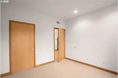 400 W 8th St #310, Vancouver, WA 98660 - Photo 16