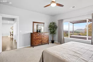 811 Pebble Creek St, Sutherlin, OR 97479 - Photo 12