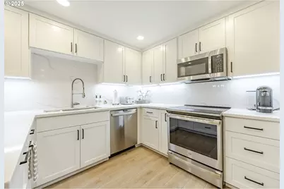 650 Harlow Rd #209, Springfield, OR 97477 - Photo 16